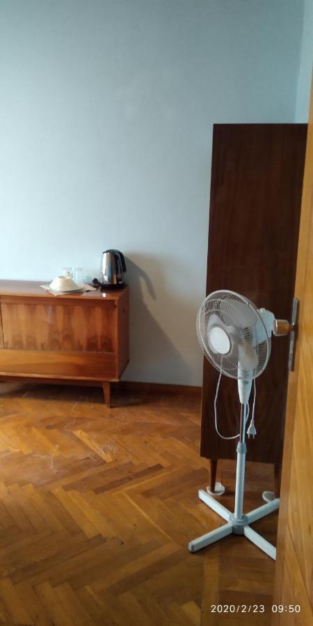 Уютная Комната Gagra Ngoại thất bức ảnh